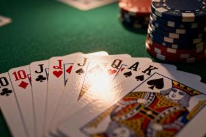 炸金花：5个致命错误别踩！打再多不如先避坑